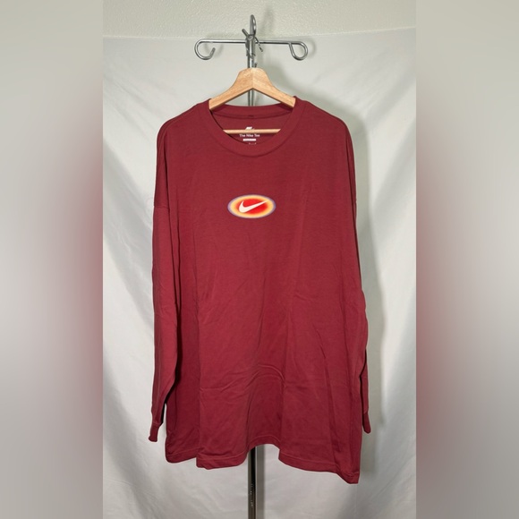 Nike Airmax Swoosh Long Sleeve Tee - Picture 1 of 4